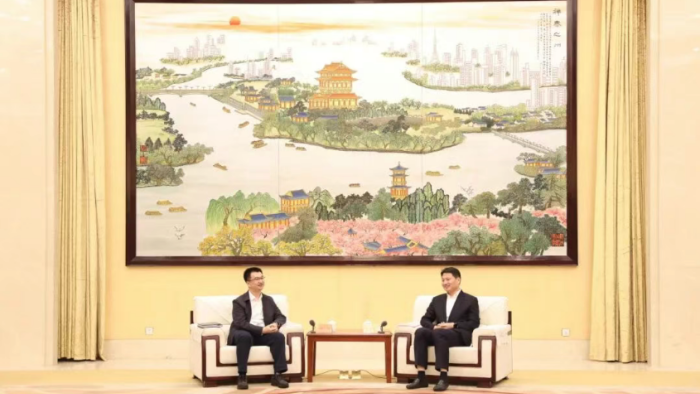 姜冬冬会见新疆昭苏县党政代表团